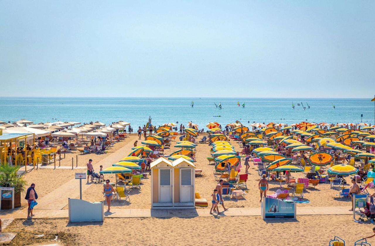 Hotel Adriatico Bibione Eksteriør bilde