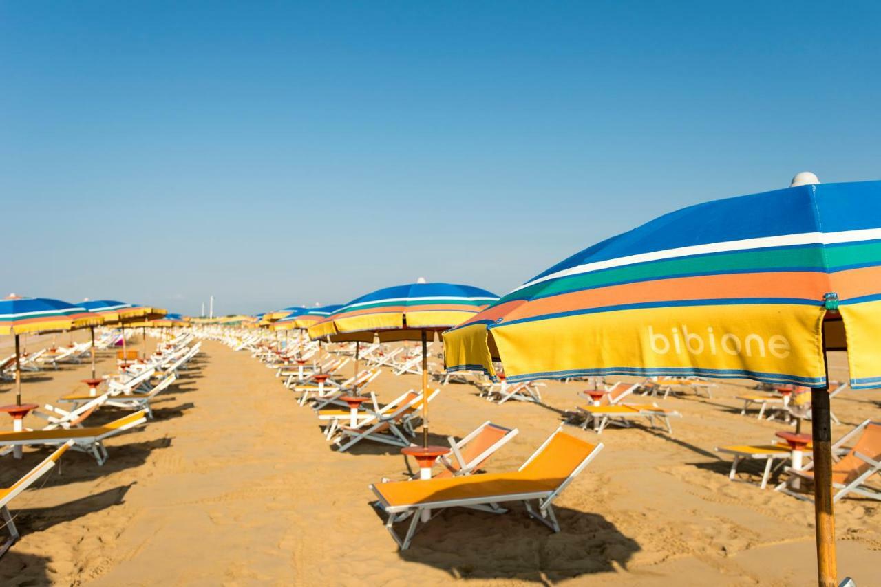 Hotel Adriatico Bibione Eksteriør bilde